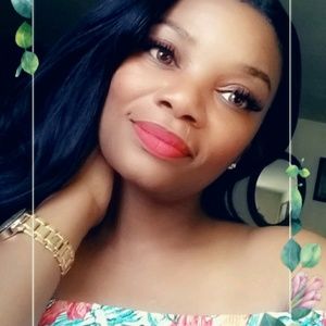 Meet your Posher, Tina